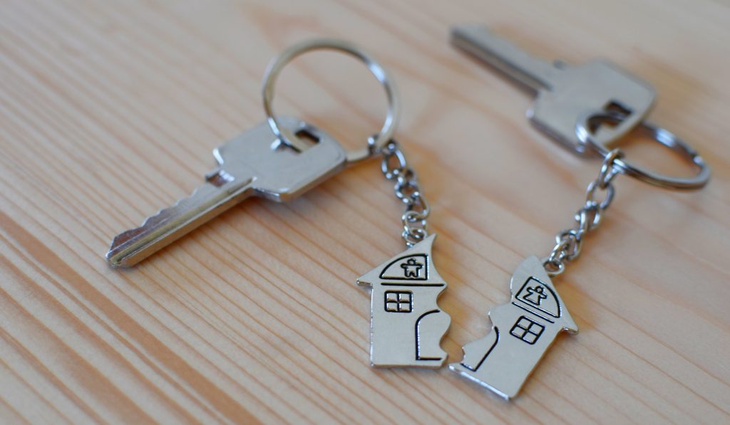 Sell Your  House Fast During a Divorce in Bloomfield, CT