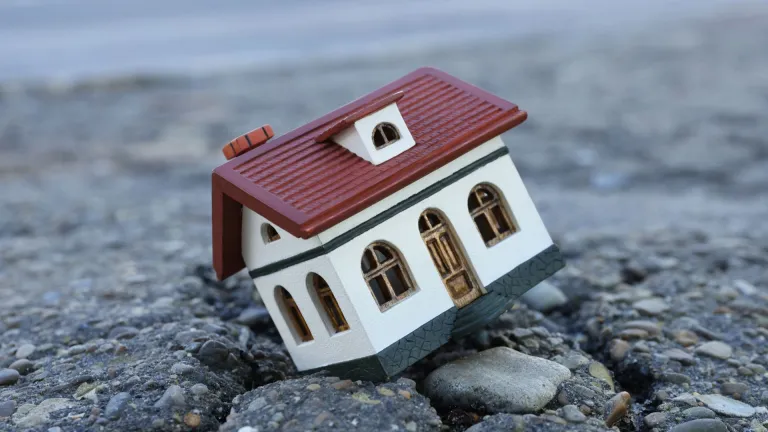 Selling a House with Foundation Issues in Bloomfield CT