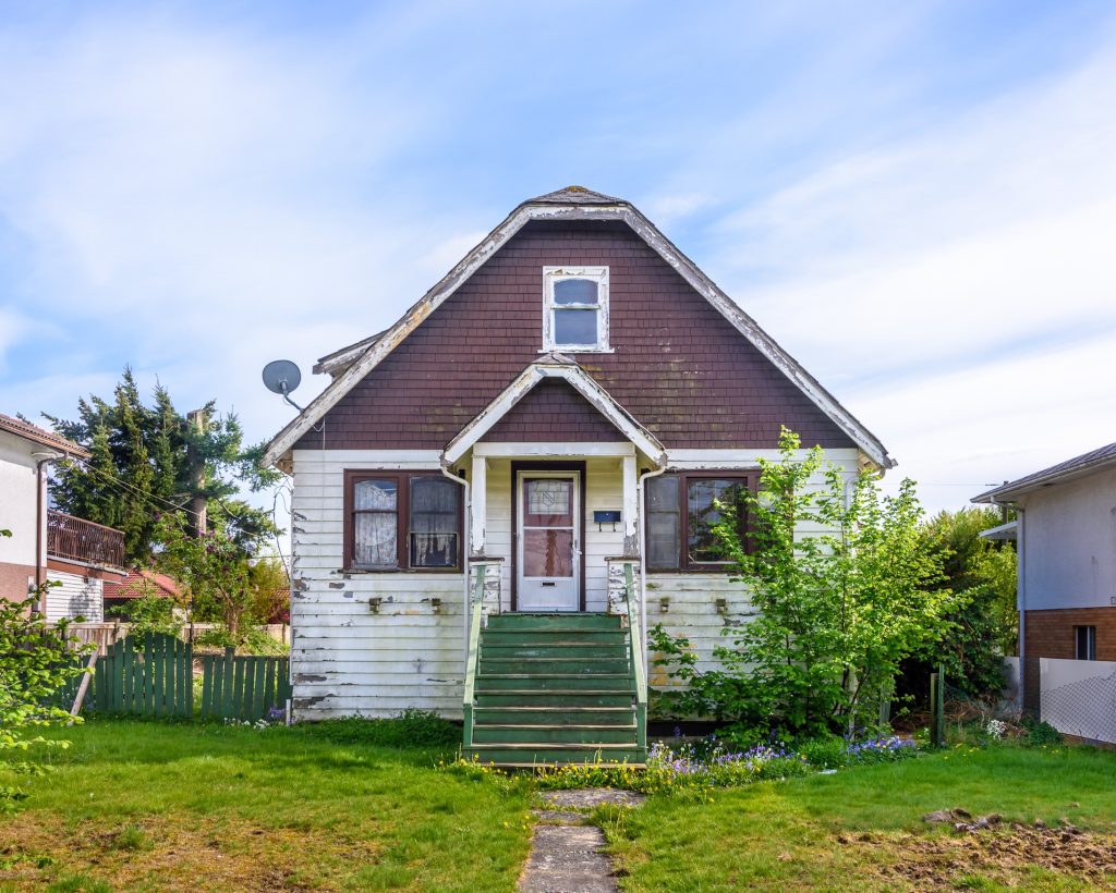 Sell a House That Needs Renovating in Ellington, CT